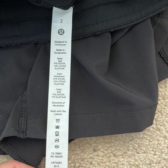 Lululemon Short - Picture 4 of 14